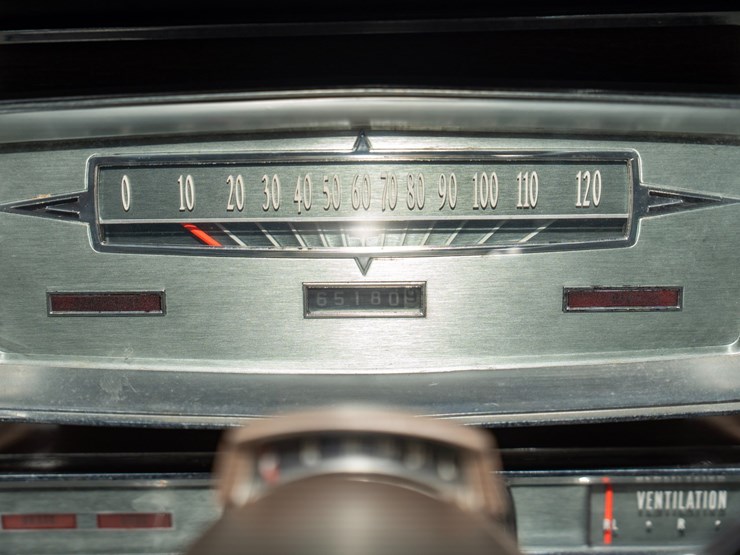 #111-•-1962-lincoln-continental-sedan-image-60
