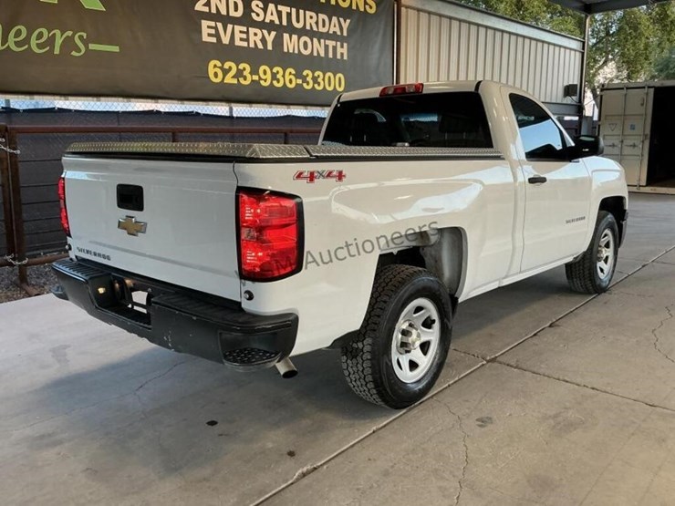 2015-chevrolet-silverado-1500-image-7