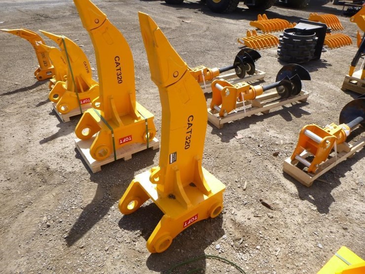 caterpillar-320-image-1