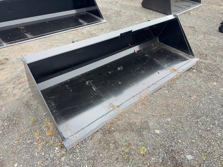 84"-gp-bucket-image-4