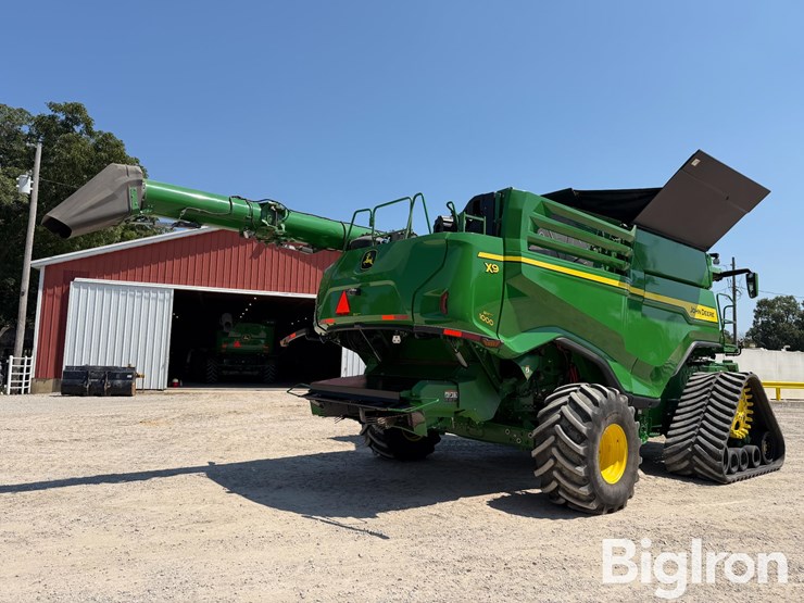 2023-john-deere-x9-1000-image-5