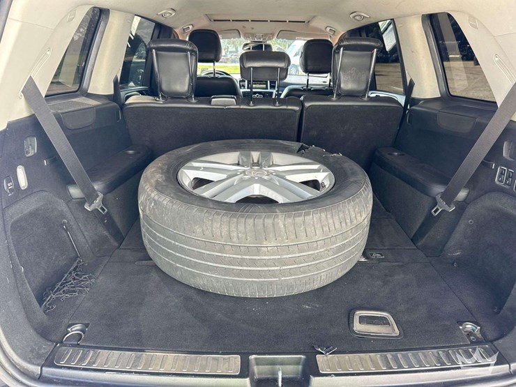2016-mercedes-benz-gl-350-awd-suv-image-27