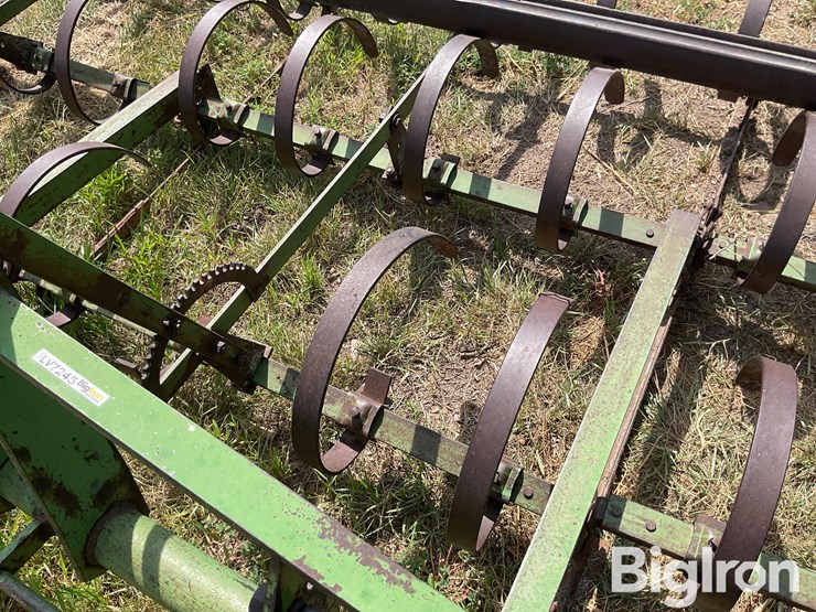 john-deere-3-pt-3-bar-spring-tooth-image-12