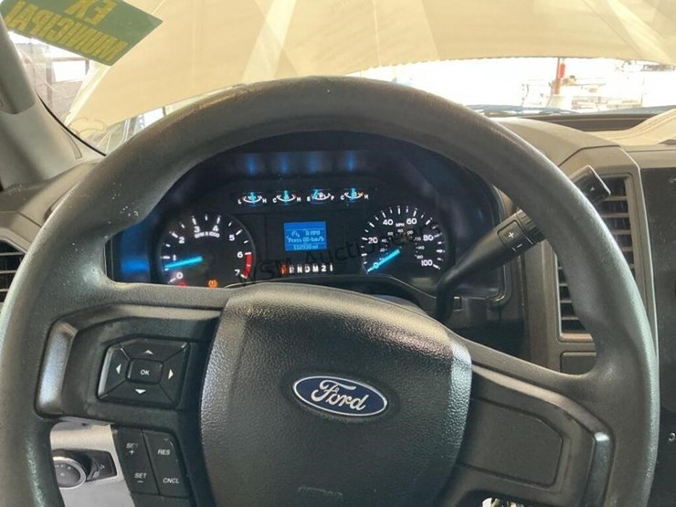 2017-ford-f350-image-17