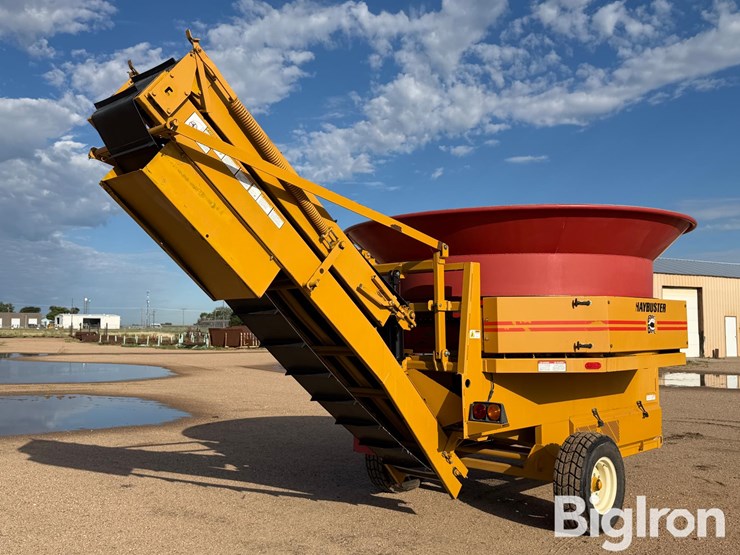 2014-haybuster-h1000-image-5