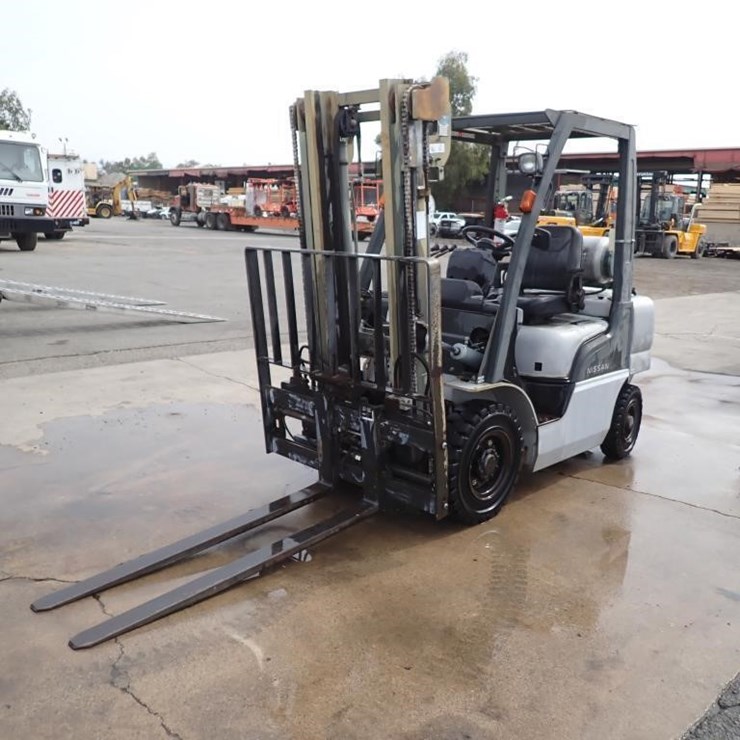 2007 NISSAN MP1F2A25LV