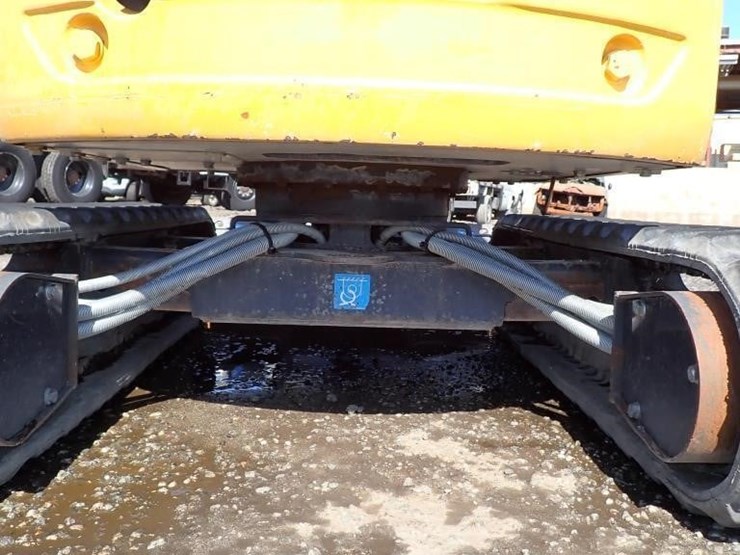 2021-deere-17g-image-16