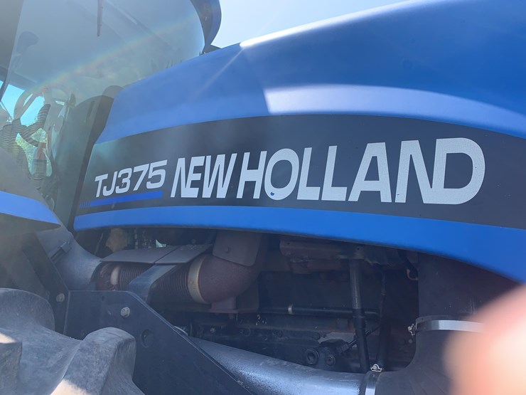 2004-new-holland-tj375-image-31