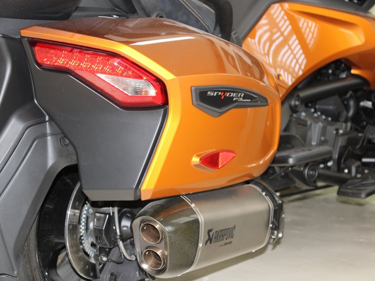 #148-•-offered-at-no-reserve-|-2024-can-am-spyder-f3-limited-image-10