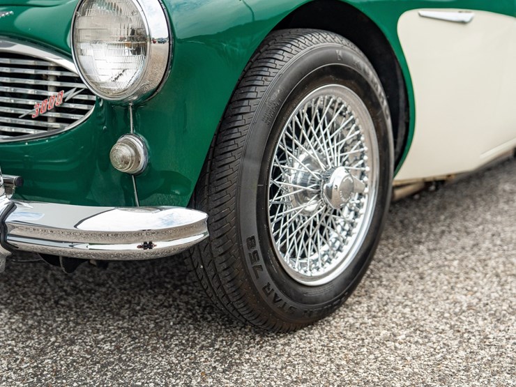 #108-•-offered-at-no-reserve-|-1961-austin-healey-3000-mark-i-image-19
