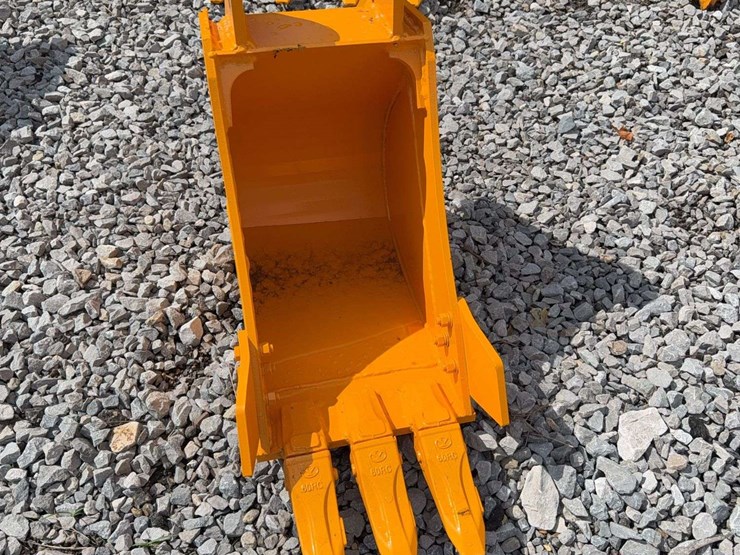 caterpillar-305-image-2