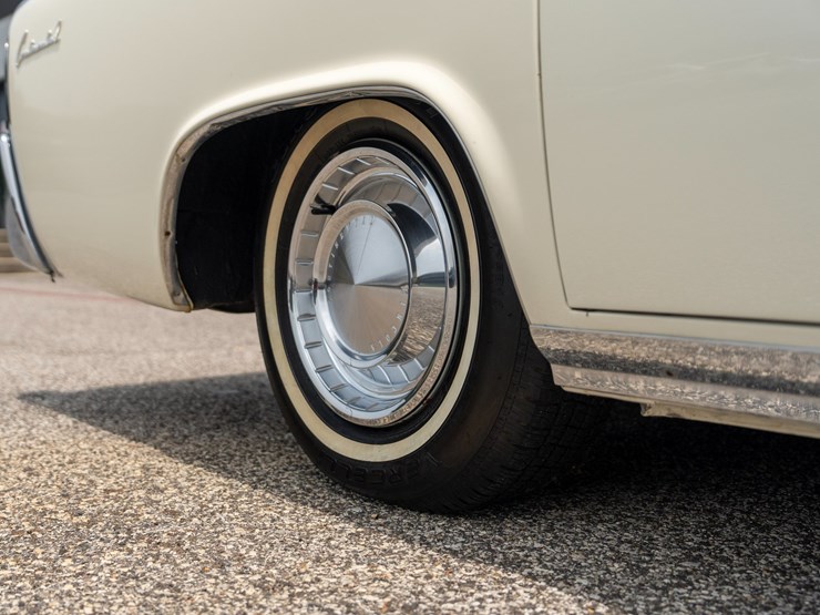 #111-•-1962-lincoln-continental-sedan-image-29