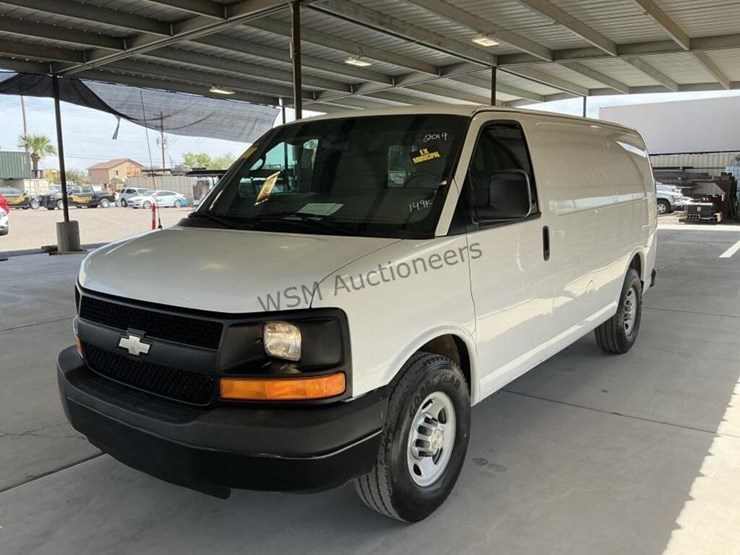 2014-chevrolet-express-3500-image-4