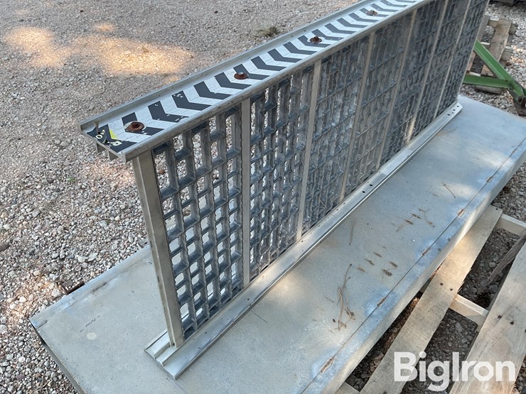 aluminum-trailer-ramp-image-14