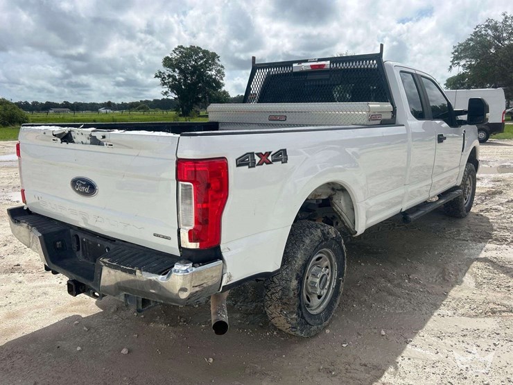 2019-ford-f250-image-3