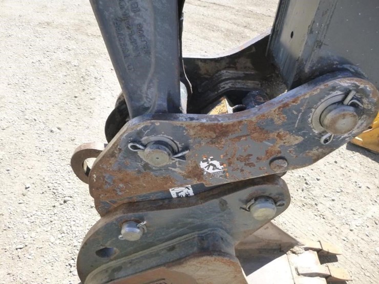 2020-deere-410sg-image-23