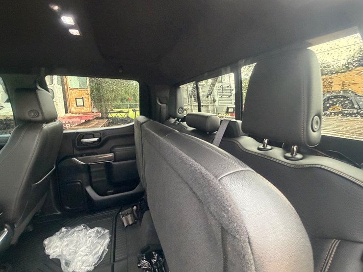 2021-gmc-sierra-1500-image-35