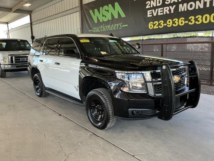 2019-chevrolet-tahoe-image-2