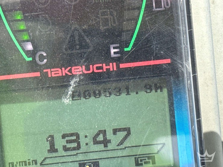 2022-takeuchi-tb225-image-6