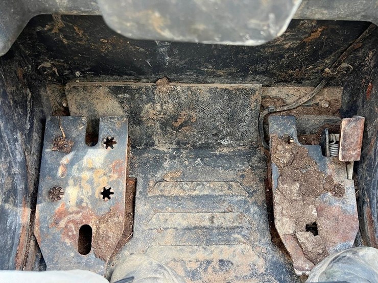 2021-bobcat-t66-image-27