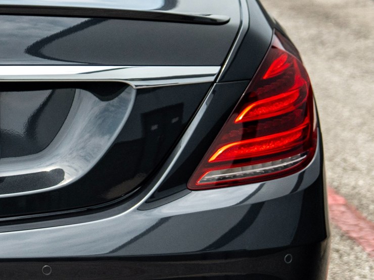 #103-•-2020-mercedes-benz-s560-sedan-image-37
