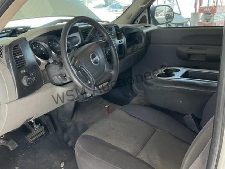 2008-gmc-sierra-2500hd-image-21