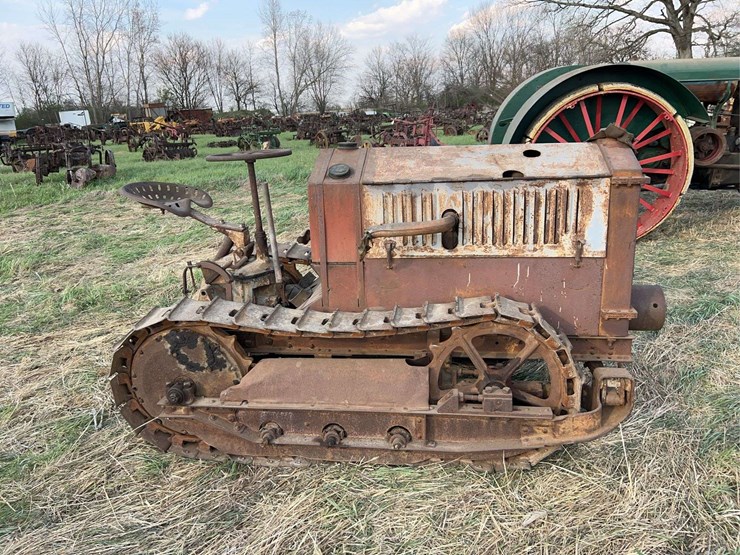 cletrac-model-k-crawler-image-2