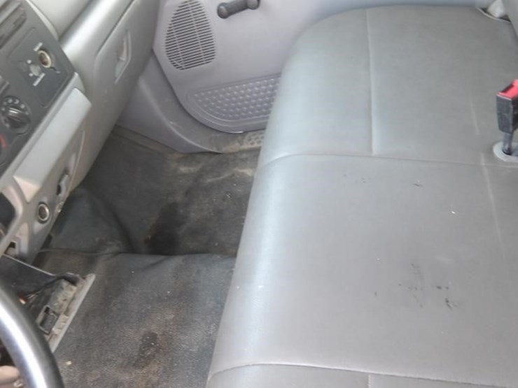 2007-ford-f550-image-23