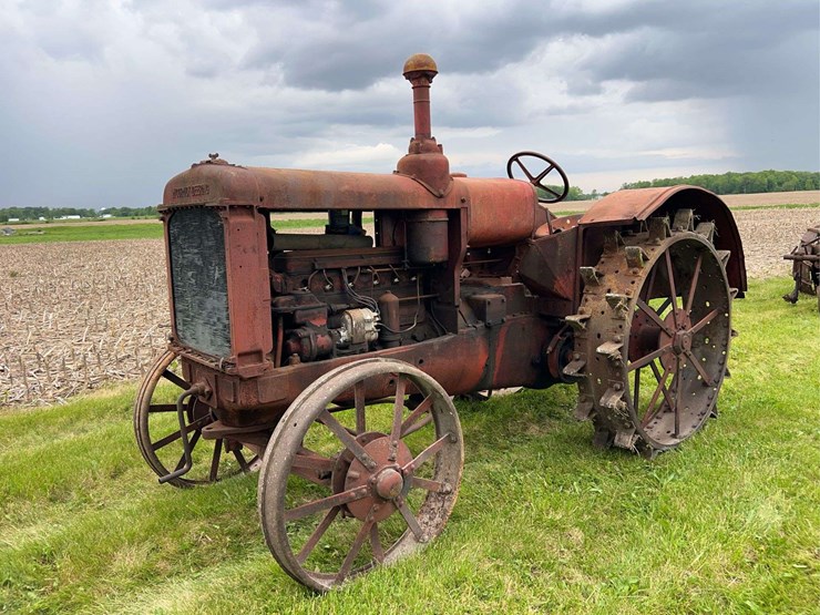 mccormick-deering-wk-40-image-1