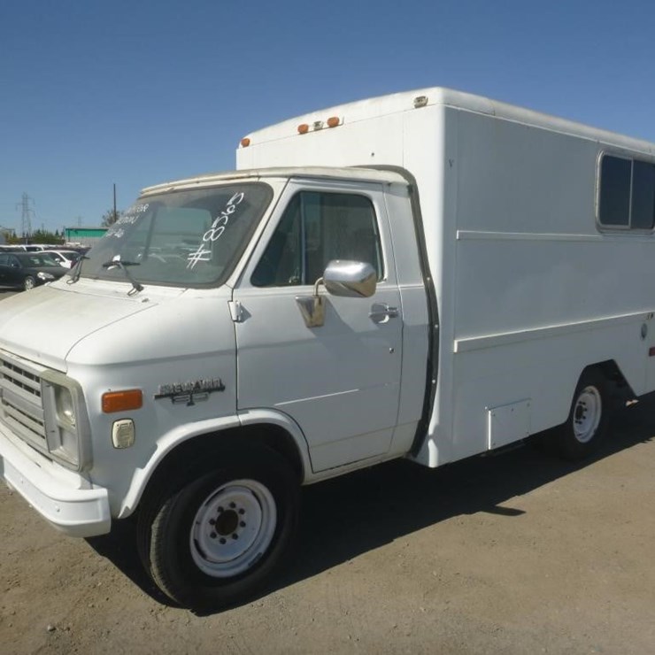 1988 CHEVROLET G30