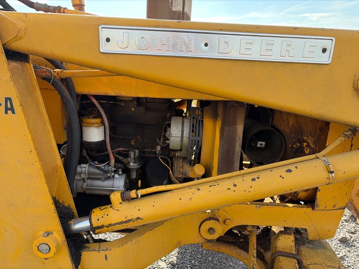 john-deere-302-image-12