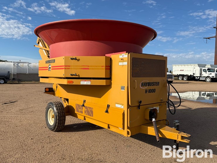 2014-haybuster-h1000-image-3