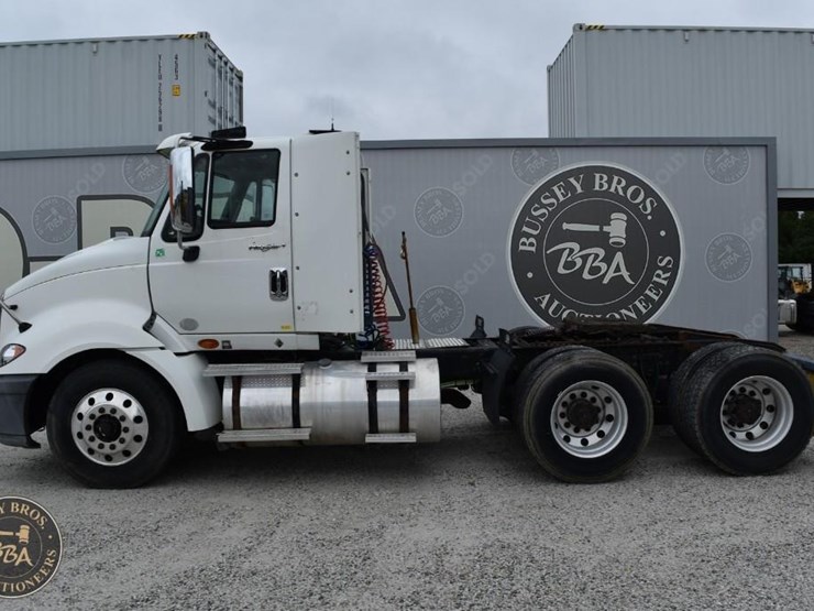 2014-international-prostar-image-3