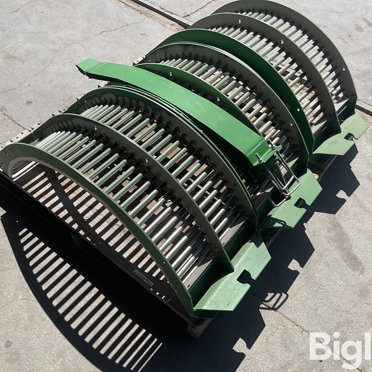 JOHN DEERE S770