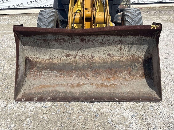 komatsu-wa75-3-image-19