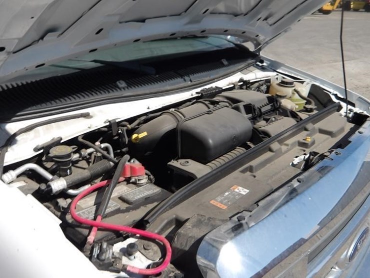 2021-ford-e450-image-10