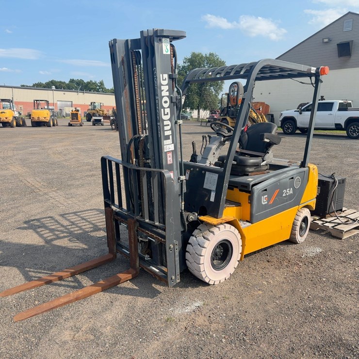 INOPERABLE - 2019 LIUGONG CLG2025A-S ELECTRIC FORKLIFT