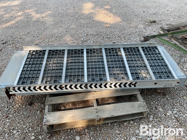 aluminum-trailer-ramp-image-6
