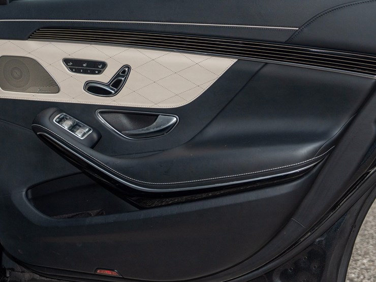 #103-•-2020-mercedes-benz-s560-sedan-image-68