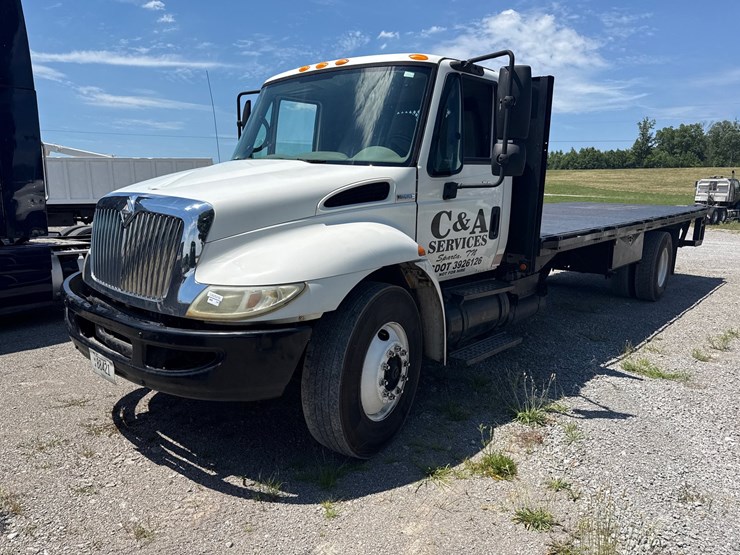 2008-international-durastar-4300-image-1