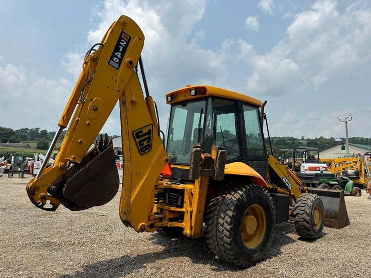 jcb-214e-image-6