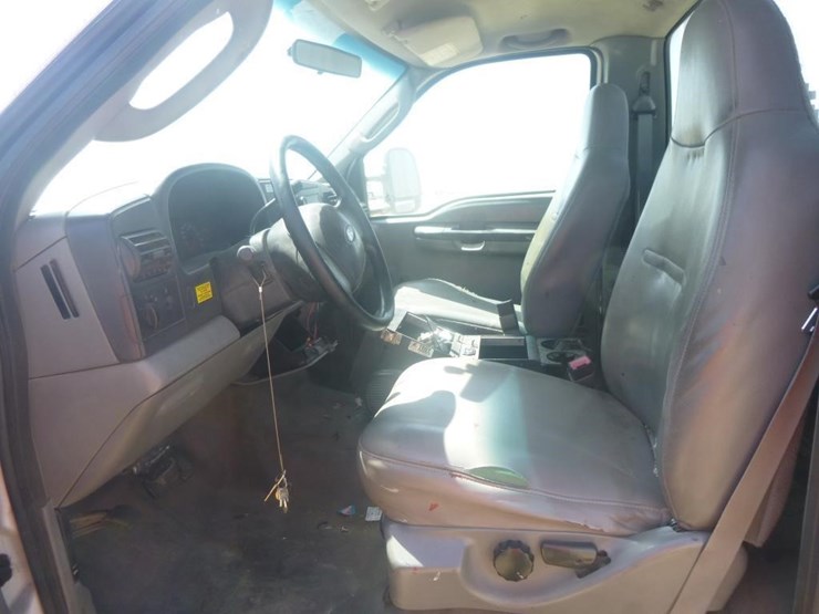 2005-ford-f450-image-9