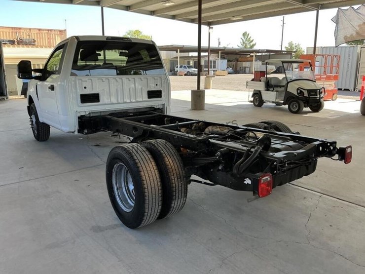2017-ford-f350-image-5