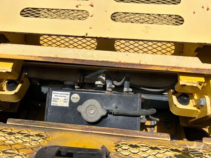 2014-sakai-sv540-vibratory-soil-compactor-image-20