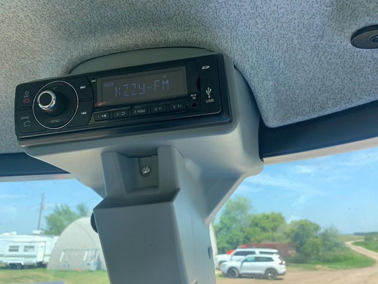2017-new-holland-t5.120-image-23