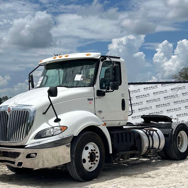 2021 International RH613 T/A Day Cab Truck Tractor