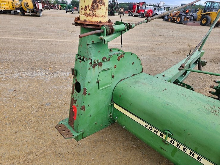 john-deere-3800-image-29