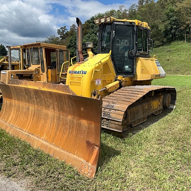 KOMATSU D61PXI-23