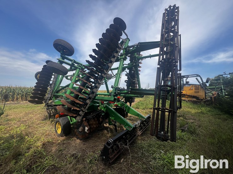2012-john-deere-2623-image-5