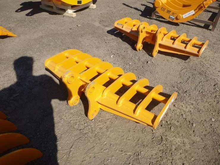 caterpillar-303-image-3